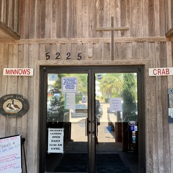 Graham's Landing - Front door - Seafood Near Me - Murrells Inlet, South Carolina