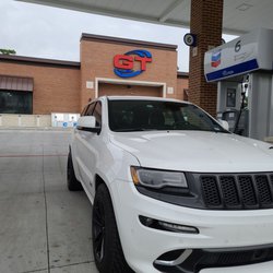 Chevron - Nice clean place.