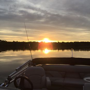 Pine Grove Lodge - Hotels Near Me - Max, Minnesota