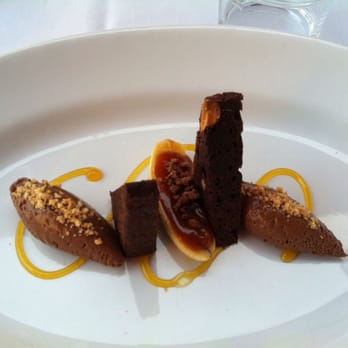 Lloyd Hotel - Chocolate mousse & brownies - Hotels Near Me - Amsterdam, New Hampshire