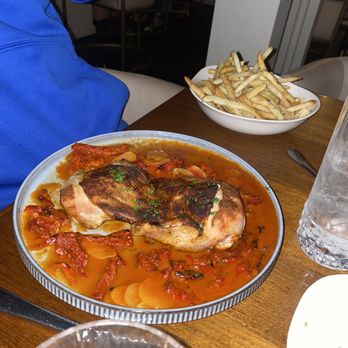 Elaine’s - Egyptian Near Me - Alexandria, Virginia