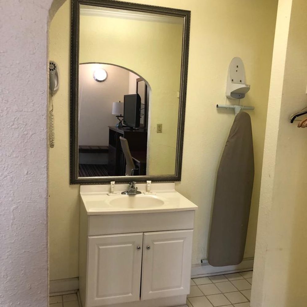 Stiles Inn - Hotels Near Me - Statesboro, Georgia