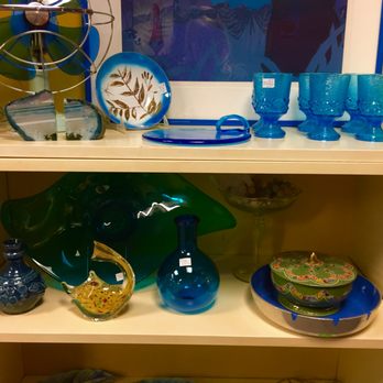 Flower Child - Antiques Near Me - Lakewood, Ohio