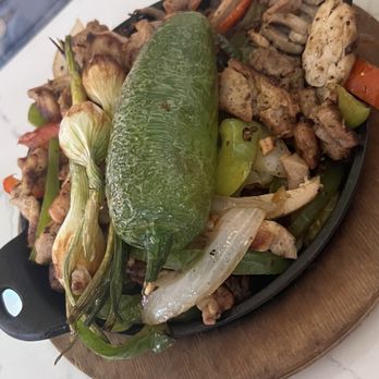 Taquero Mucho - chicken fajitas for 1 person - Mexican Near Me - Austin, Texas