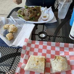 Manos Bakery Cafe