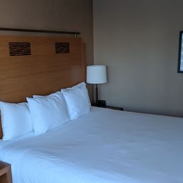 The wife and my room. The wife and my room.