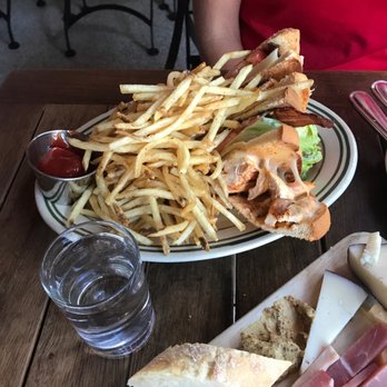 The Daily Tavern - Chicken club - New American Near Me - Charlotte, North Carolina