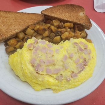 Sunny Side Diner - Ham & cheese omelet - Breakfast & Brunch Near Me - Ledyard, Connecticut