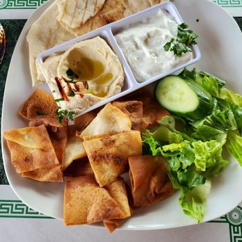 Med Cuisine - Welcome platter - Mediterranean Near Me - Tucson, Arizona