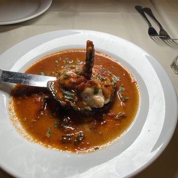LoMonaco's - a plate of food on a table - Italian Near Me - Branford, Connecticut