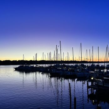 The Wharf 850 - boats docked at dusk - Seafood Near Me - Niceville, Florida