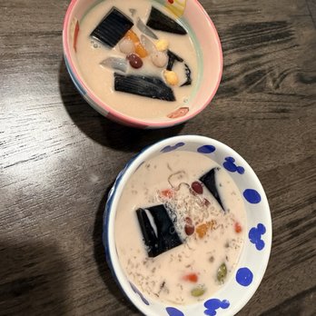 Jiu Ji Dessert - Desserts Near Me - Alhambra, California