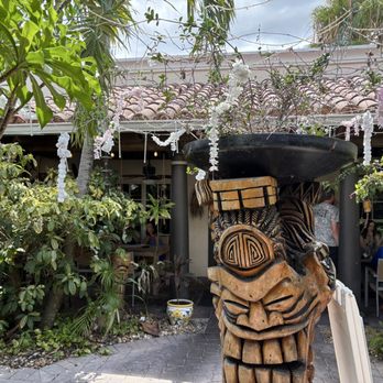 Jungle Bird - The outside dining area! - Tiki Bars Near Me - Cape Coral, Florida Jungle Bird - The outside dining area! - Tiki Bars Near Me - Cape Coral, Florida