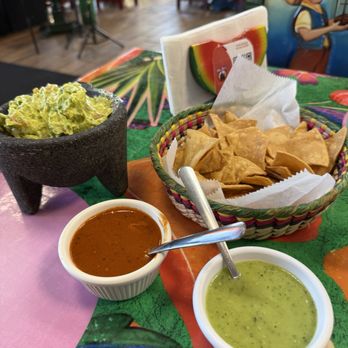 San Isidro - Chips and salsa for the table + guacamole - Mexican Near Me - Roselle, New Jersey San Isidro - Chips and salsa for the table + guacamole - Mexican Near Me - Roselle, New Jersey