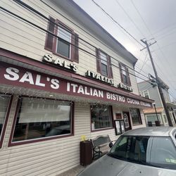 Sal's Italian Bistro - Outside
