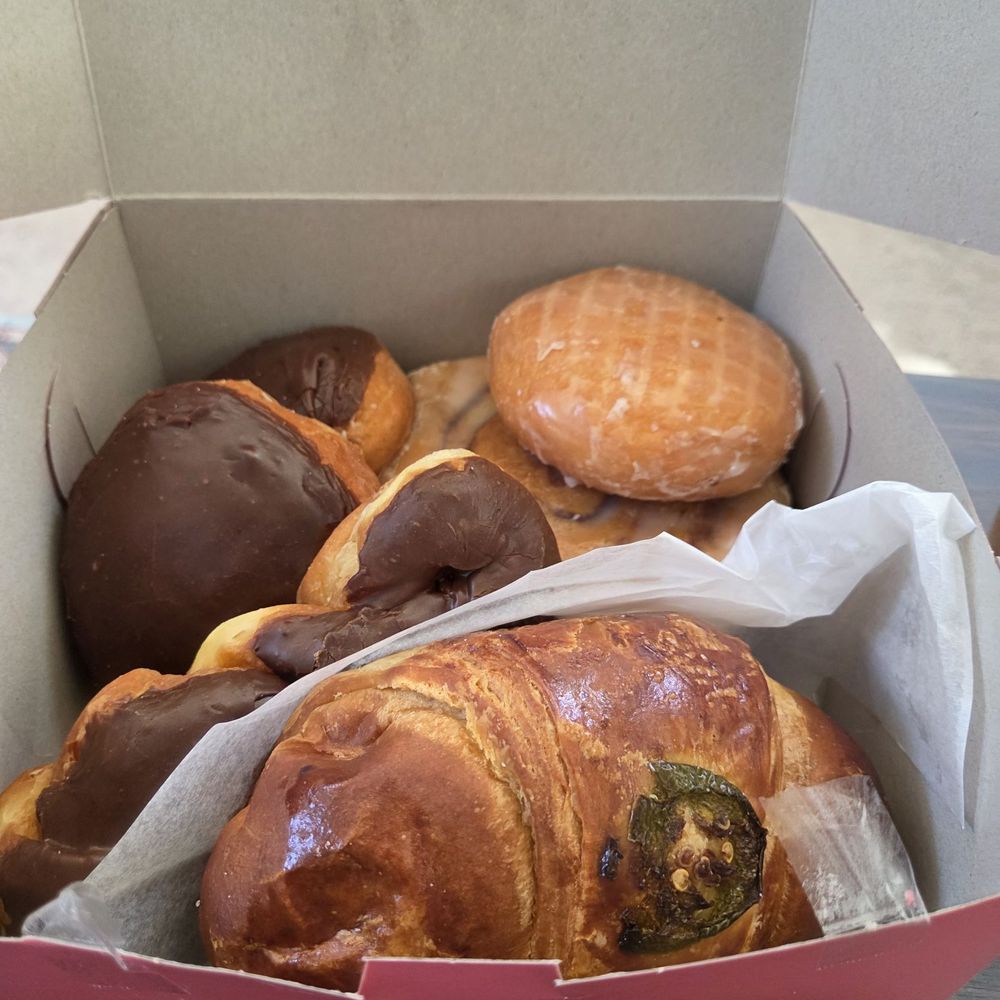 K-Donuts - Oh my! So fresh and yummy. The jalapeno ham and cheese is so good! The donuts  are fresh and tasty!! - Donuts Near Me - Oceanside, California