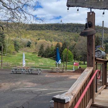Talcott Mountain Collective - Food Trucks Near Me - Simsbury, Connecticut