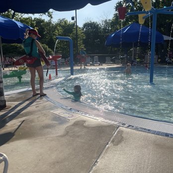 Centennial Aquatic Center - Swimming Pools Near Me - Park Ridge, Illinois Centennial Aquatic Center - Swimming Pools Near Me - Park Ridge, Illinois