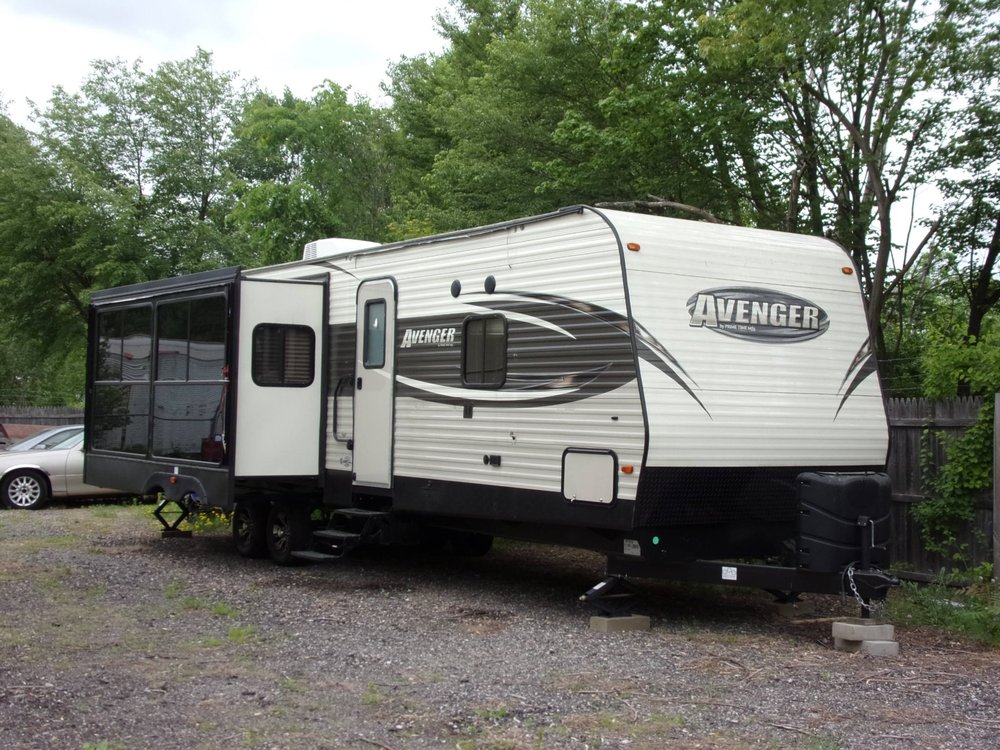 ROYAL RV RENTALS Updated August 2024 10 Photos 112 Granite St