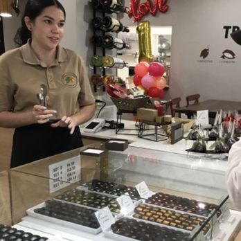 La Chocolatería - The counter + barista - Chocolatiers & Shops Near Me - Aguadilla, Puerto Rico