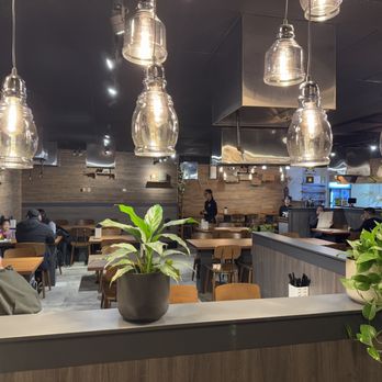 Green Leaf Sushi - Inside of restaurant~ - Japanese Near Me - Vancouver, British Columbia