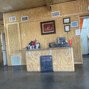 V's Kitchen - Inside - Comfort Food Near Me - Fort Stockton, Texas V's Kitchen - Inside - Comfort Food Near Me - Fort Stockton, Texas