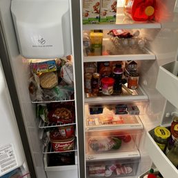 Refrigerator Refrigerator