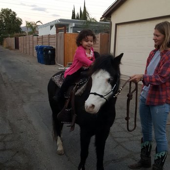 Farm Friendz - Petting Zoos Near Me