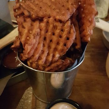 Smoque N' Bones - Barbeque Near Me - Toronto, Ontario