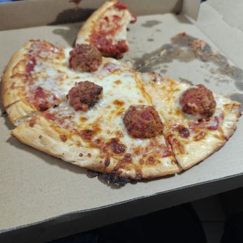 Market 27 - Market27 supposedly regular crust with meatball! - Pizza Near Me - Avon Park, Florida