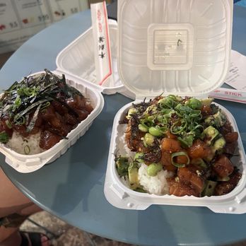 Sato Seafood - The Spicy Limu Hawaiian Poke bowl and the Korean Poke. - Poke Near Me - Honolulu, Hawaii Sato Seafood - The Spicy Limu Hawaiian Poke bowl and the Korean Poke. - Poke Near Me - Honolulu, Hawaii