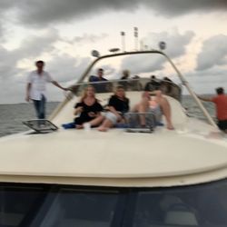 Thia's Travel Services - Boat ride in Cancún, Mexico