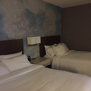 Courtyard by Marriott Toronto Downtown - Bedroom - Hotels Near Me - Toronto, Ontario Courtyard by Marriott Toronto Downtown - Bedroom - Hotels Near Me - Toronto, Ontario