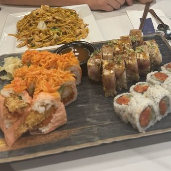 Eastern Garden - Chicken lo mein , spicy tuna, amazing tuna roll & sweet summer roll - Japanese Near Me - Palm City, Florida Eastern Garden - Chicken lo mein , spicy tuna, amazing tuna roll & sweet summer roll - Japanese Near Me - Palm City, Florida