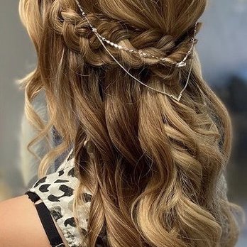 Faust Salon - Natural subtle highlights/cut by Logan - Hair Salons Near Me - Capitola, California Faust Salon - Natural subtle highlights/cut by Logan - Hair Salons Near Me - Capitola, California