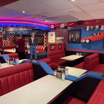 Sunshine Diner - Inside of restaurant~ - Diners Near Me - Vancouver, British Columbia Sunshine Diner - Inside of restaurant~ - Diners Near Me - Vancouver, British Columbia