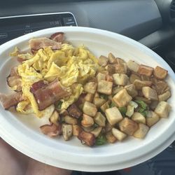 El Meson Sandwiches - Desayuno Veggie Bravo - meh, but $5.99 and needed something quick