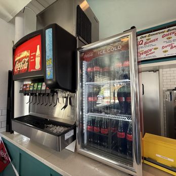 Island Queen - Drinks - Burgers Near Me - Vashon, Washington Island Queen - Drinks - Burgers Near Me - Vashon, Washington