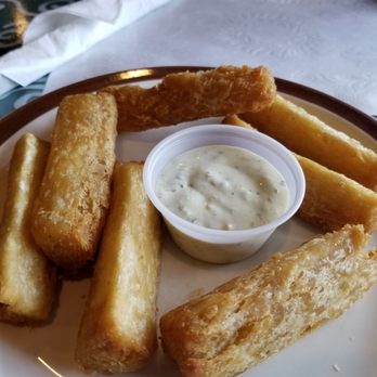 El Pub - Cuban Near Me - Miami, Florida