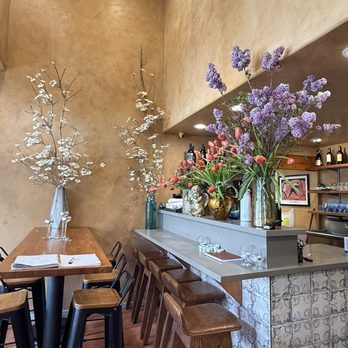 Lavash - Dining room - Persian/Iranian Near Me - San Francisco, California Lavash - Dining room - Persian/Iranian Near Me - San Francisco, California