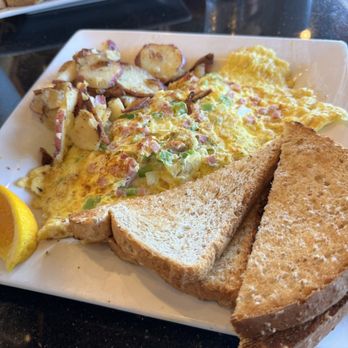 Keke's Breakfast Cafe - Western omelette - Breakfast & Brunch Near Me - Gainesville, Florida