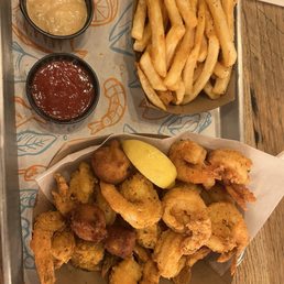 Fried shrimp basket Fried shrimp basket