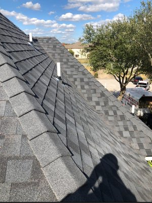 Taylor Roofing Traditions Logo