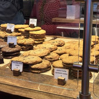 Dahlia Bakery - Bakeries Near Me - Seattle, Washington