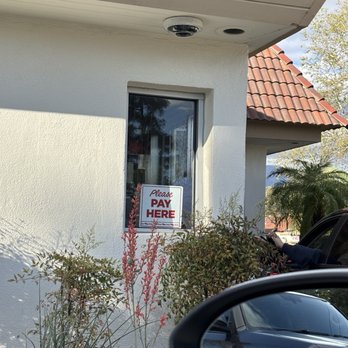 In-N-Out Burger - Outside - Fast Food Near Me - Rancho Cucamonga, California In-N-Out Burger - Outside - Fast Food Near Me - Rancho Cucamonga, California