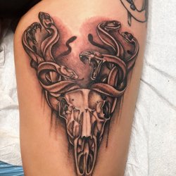 True Line Tattoo