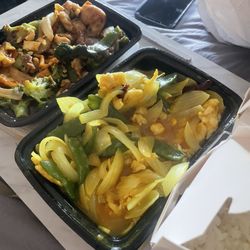 New Great Wall Chinese Restaurant - Chicken curry and onion on the right beef and chicken on the left