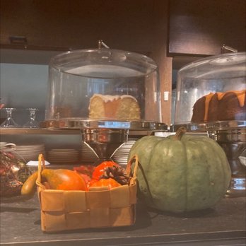 Mia's Bakery - Bakeries Near Me - Brooklyn, New York Mia's Bakery - Bakeries Near Me - Brooklyn, New York