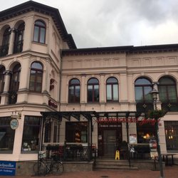 Junge Die Bäckerei