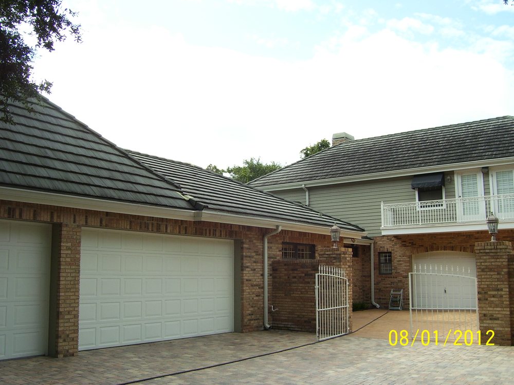 Slide of Apple Roof Cleaning